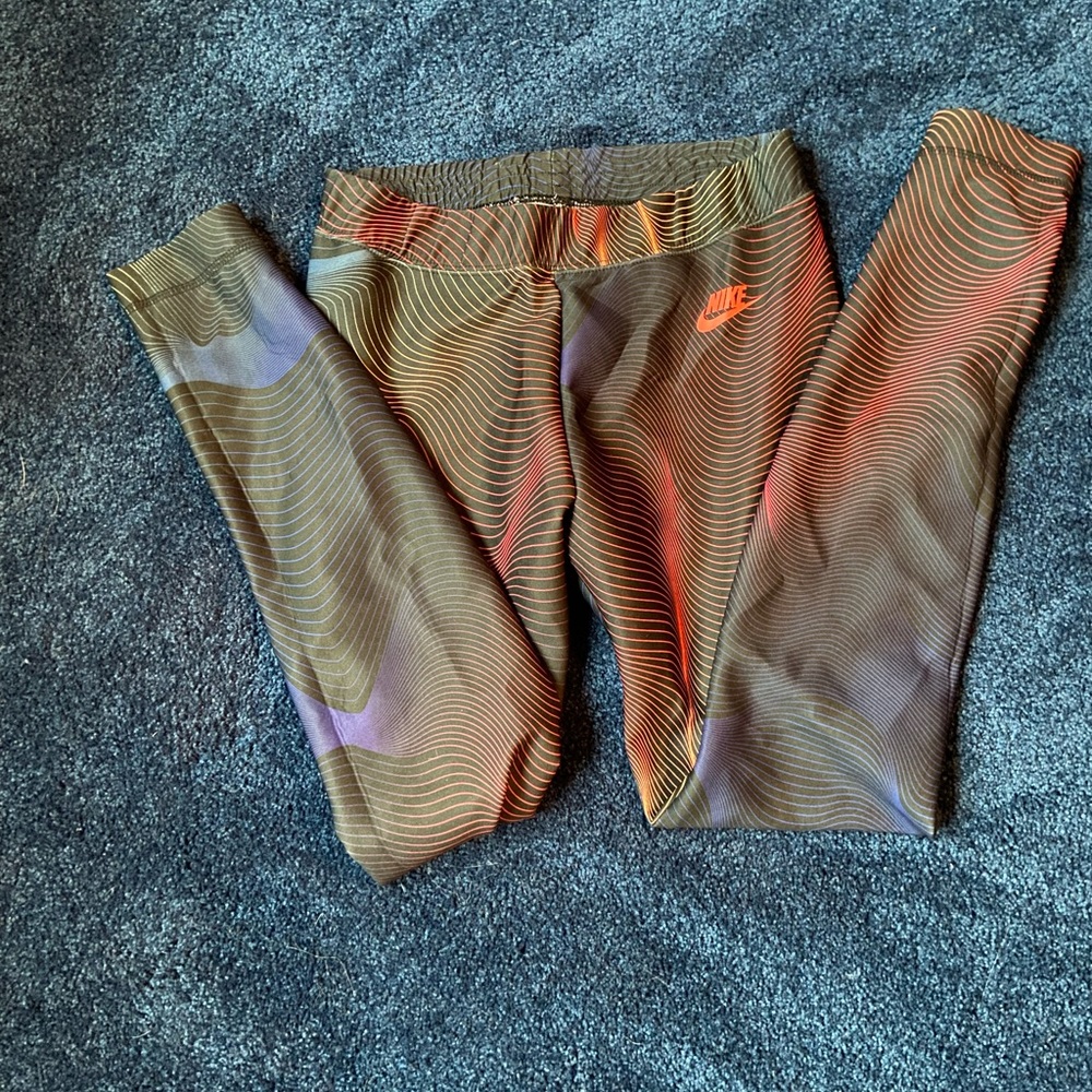 Nike size small dry fit workout pants